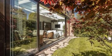Garden Room Construction: Planning Permission Rules Updated for 2025 - Cover Image